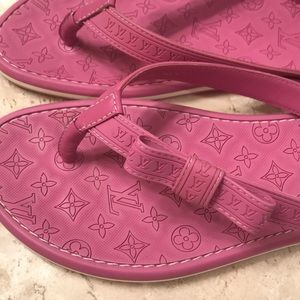 Authentic Louis Vuitton Pink Flip Flip